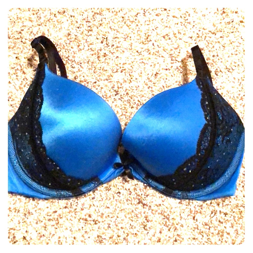 Victoria’s Secret Very Sexy PushUp Bra
